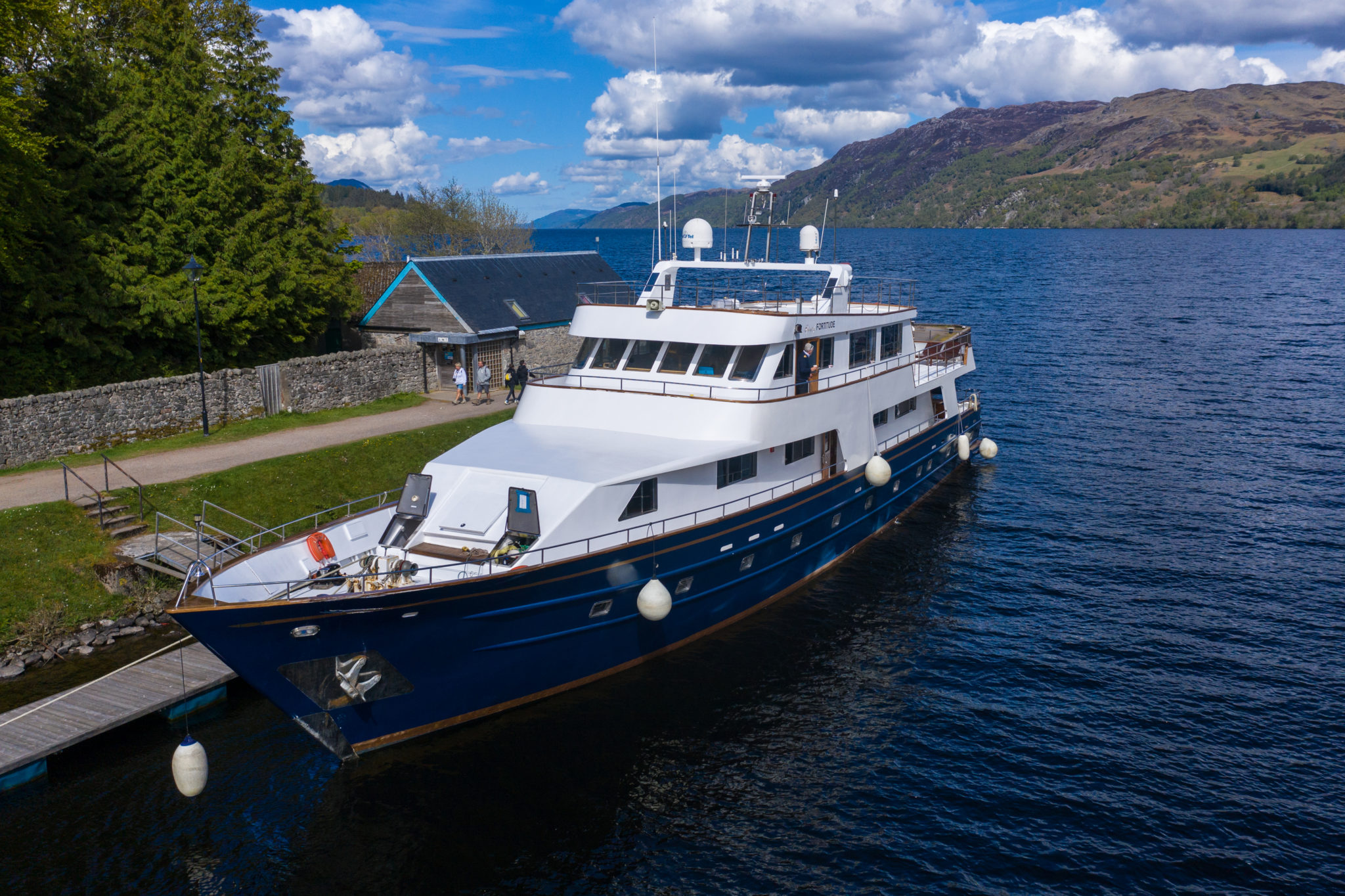 Loch Ness & The Caledonian Canal Scottish Cruises With The Royal